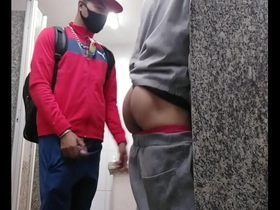 Dotado me fudeu no banheiro publico brazil hot gay porn