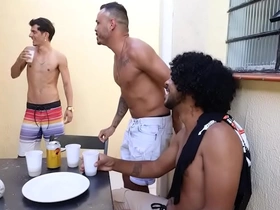 Churrasco, linguiça black, cerveja,  farofa e muito sexo! gay chinese porn star
