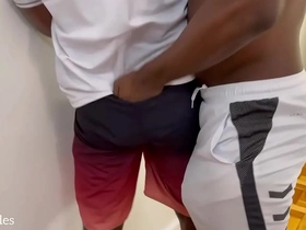 Fui visitar meu amigo negão pauzudos de sp e o safado acabou me fudendo singapore chinese gay porn