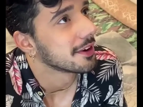 O entregador dotado ao vivo myanmar gay porn hawser