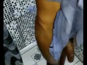 Dei um banho no cafuçu fiz um boquete gostoso e ele gozou muito - completo mo red ( red agora so se acessa pelo link xvideos.red ) korean gay shower porn