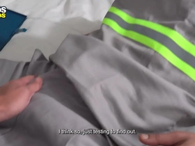 O eletricista fodeu meu rabo hot muscle bottom detached porn