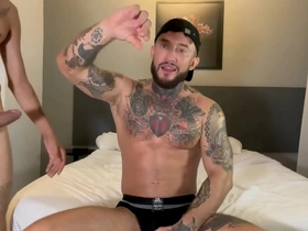 O gringo não resistiu e sentou gostoso novinhos brasileiros vietnam gay porn twitter