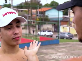 Amigos fodendo o novinho safado gay porn chinese teen
